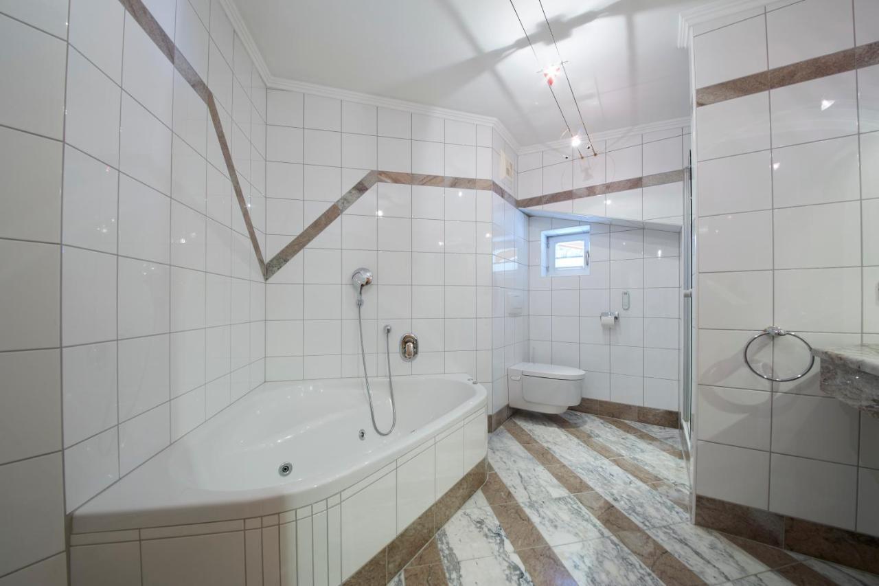Marys Holiday Penthouse Заалбах-Хинтерглем Екстериор снимка